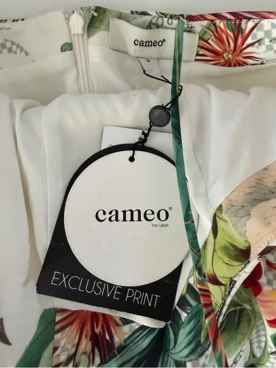 Cameo The Label Dahlia Floral Peplum Top Tropical Print Spaghetti Strap NWT S - Picture 6 of 7